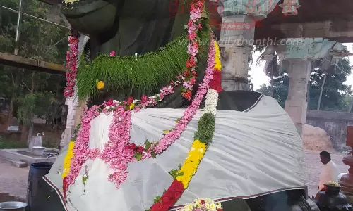 சிவன் கோவில்களில் பிரதோஷ வழிபாடு சிவன் கோவில்களில் பிரதோஷ வழிபாடு