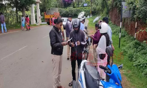 போக்குவரத்து விதிமீறிய 211 பேர் மீது வழக்கு