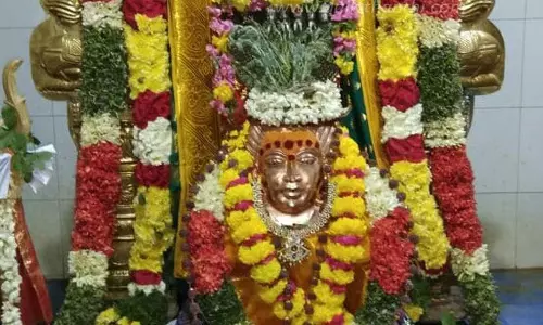 கோவில்களில் சனி பிரதோஷ வழிபாடு