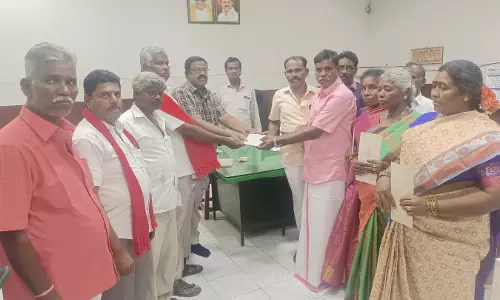 தூய்மை காவலர்களுக்கு பணி நிறைவு பாராட்டு விழா