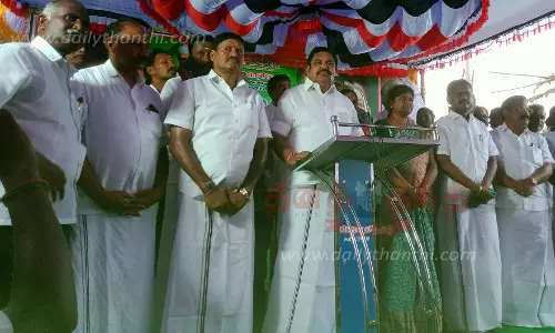 முதல்-அமைச்சர் மு.க.ஸ்டாலின் செந்தில் பாலாஜியை பதவியில் இருந்து விடுவிக்க தயங்குவது ஏன்?-எடப்பாடி பழனிசாமி கேள்வி முதல்-அமைச்சர் மு.க.ஸ்டாலின் செந்தில் பாலாஜியை பதவியில் இருந்து விடுவிக்க தயங்குவது ஏன்?-எடப்பாடி பழனிசாமி கேள்வி