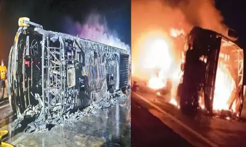 மராட்டிய மாநிலம் புல்தானாவில் நடந்த பஸ் விபத்தில்  25 பயணிகள் உடல் கருகி பலி