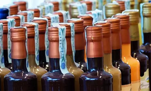 மதுபான விற்பனை சலுகைகள் தொடர்பான விளம்பரம் செய்ய தடை - புதுச்சேரி கலால்துறை