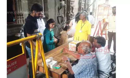 அமைச்சர் உத்தரவை மீறி சிறப்பு தரிசனத்திற்காக கட்டணம் வசூல்