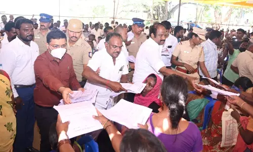 மக்களைதேடி மனுக்கள்பெறும் முகாம்