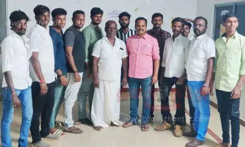 தி.மு.க.வில் இணைந்தனர்