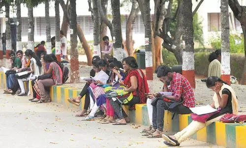தமிழகத்தில் கலை, அறிவியல் கல்லூரிகளில் முதலாமாண்டு வகுப்புகள் இன்று தொடக்கம்..!
