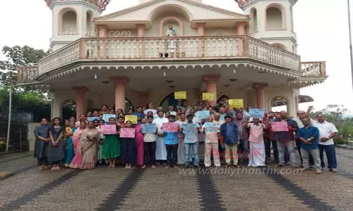 புனித லூக்கா ஆலயத்தில் பேரணி