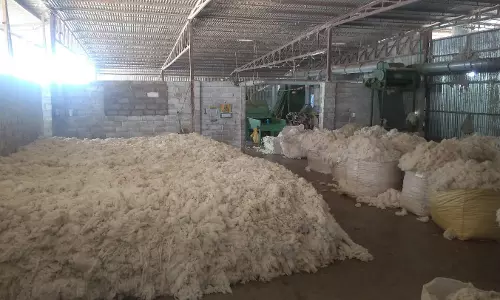 ஓ.இ. நூற்பாலைகளில் நூல் உற்பத்தி நிறுத்தம்