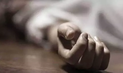 55 வயது பெண்ணை சுட்டுக்கொன்ற மகளின் முன்னாள் காதலன் - போலீசார் விசாரணை