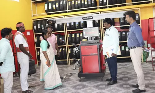 தொழில் முனைவோரின் செயல்பாடு குறித்து கலெக்டர் ஆய்வு