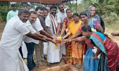 சுரண்டையில் கழிவுநீர் சுத்திகரிப்பு நிலையத்துக்கு அடிக்கல் நாட்டு விழா சுரண்டையில் கழிவுநீர் சுத்திகரிப்பு நிலையத்துக்கு அடிக்கல் நாட்டு விழா