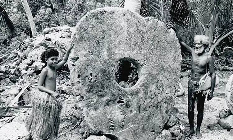 12 அடி உயரம் - 5 டன் எடை உலகின் மிகப் பெரிய நாணயம்...!