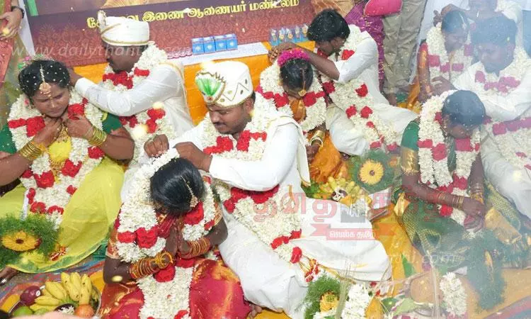 சுப்பிரமணிய சுவாமி கோவிலில் 5 ஜோடிகளுக்கு திருமணம்