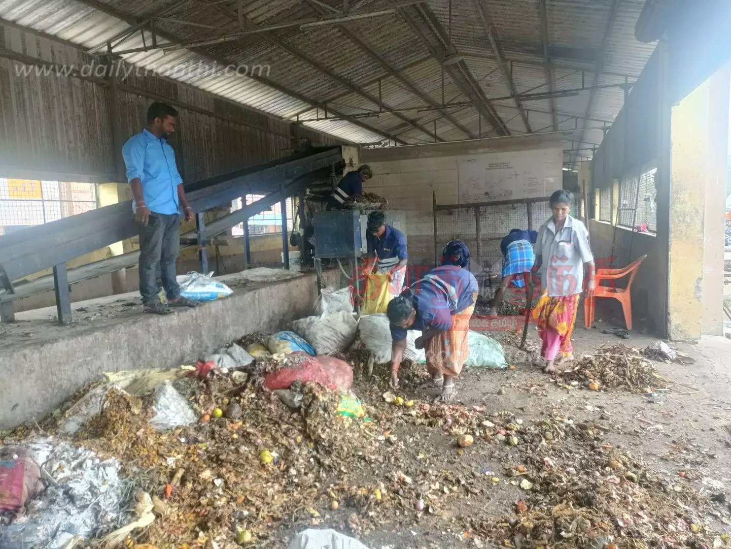 இயற்கை உரம் தயாரிக்கும் பணி தீவிரம்