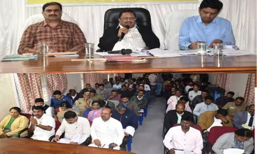 நீலகிரியில் தொடர் மழை: பேரிடர் மேலாண்மை ஆய்வு கூட்டம் நீலகிரியில் தொடர் மழை: பேரிடர் மேலாண்மை ஆய்வு கூட்டம்