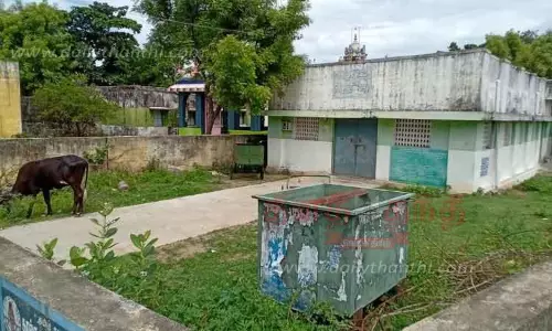 மாட்டு தொழுவமாக மாறிய சமுதாயக்கூடம்