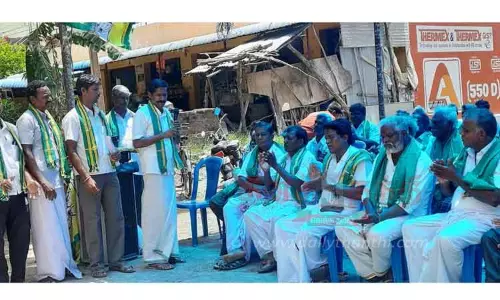 4-வது நாளாக விவசாயிகள் காத்திருப்பு போராட்டம்