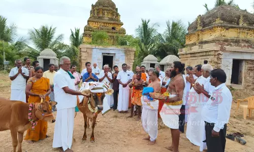 எஸ்.வாழவந்தியில் புன்னைவன நாதீஸ்வரர் கோவிலில் கோ பூஜை