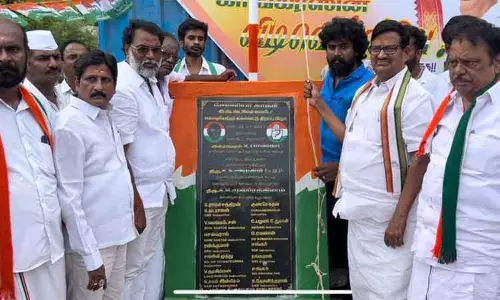 ராணிப்பேட்டை பகுதியில் 3 இடங்களில் கல்வெட்டு திறப்பு, காங்கிரஸ் கொடியேற்று விழா