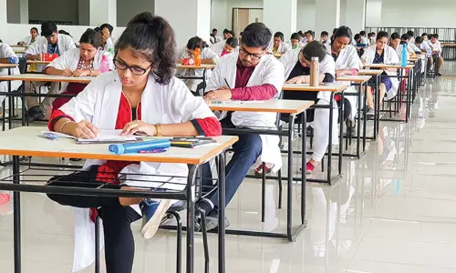 எம்.பி.பி.எஸ்., பிடிஎஸ் படிப்புக்கு விண்ணப்பிக்க ஜூலை 12-ந் தேதி வரை கால அவகாசம் நீட்டிப்பு எம்.பி.பி.எஸ்., பிடிஎஸ் படிப்புக்கு விண்ணப்பிக்க ஜூலை 12-ந் தேதி வரை கால அவகாசம் நீட்டிப்பு