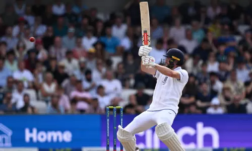 ஆஷஸ் 3வது டெஸ்ட்; ஹாரி புரூக் அபாரம்...ஆஸ்திரேலியாவை வீழ்த்தி இங்கிலாந்து வெற்றி...!