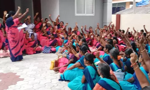 அங்கன்வாடி ஊழியர்கள் ஆர்ப்பாட்டம்