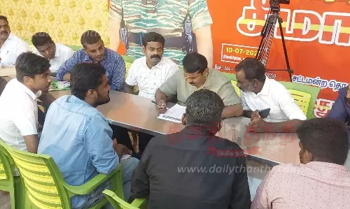 தக்காளிக்கு ராணுவ பாதுகாப்பு வழங்கும் நிலை வந்துள்ளது-சீமான் பேட்டி