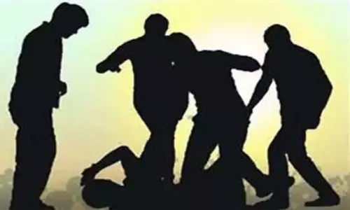 யார் பெரிய ஆள் என்ற போட்டியில் வாலிபருக்கு சரமாரி வெட்டு