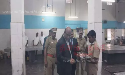 நீலகிரி கைதிகளிடம் குறைகளை கேட்டறிந்த நீதிபதி