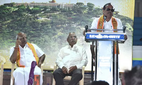 பழனி முருகன் கோவில் கோசாலை நிலத்தில் சிப்காட் அமைக்க முயற்சி; எச்.ராஜா குற்றச்சாட்டு பழனி முருகன் கோவில் கோசாலை நிலத்தில் சிப்காட் அமைக்க முயற்சி; எச்.ராஜா குற்றச்சாட்டு