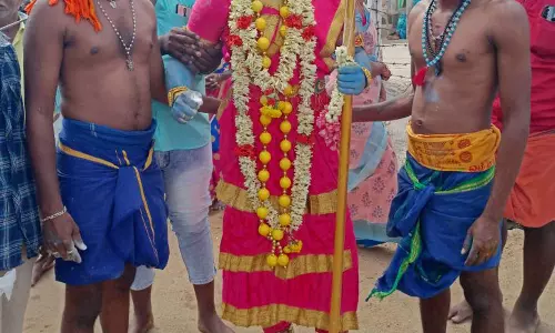 எரியோடு அருகே முத்தாலம்மன் கோவில் திருவிழா