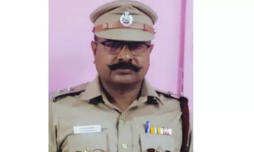 தீக்காயம் அடைந்த அதிகாரியும் சிகிச்சை பலனின்றி சாவு