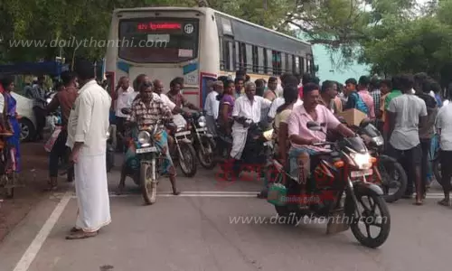 டிரைவரிடம் கத்தியை காட்டி கொலை மிரட்டல் விடுத்த பிளஸ்-2 மாணவர்