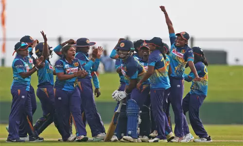 மகளிர் கிரிக்கெட்;- நியூசிலாந்து அணியை விழ்த்தி  வரலாறு படைத்த  இலங்கை அணி...!!