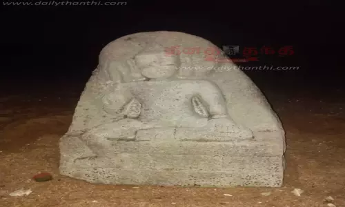 கொள்ளிடம் ஆற்றில் புத்தர் சிலை கண்டெடுப்பு