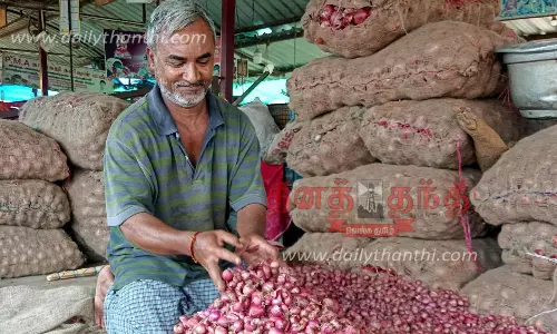 ஈரோடு மார்க்கெட்டில் சின்ன வெங்காயம் கிலோ ரூ.160-க்கு விற்பனை