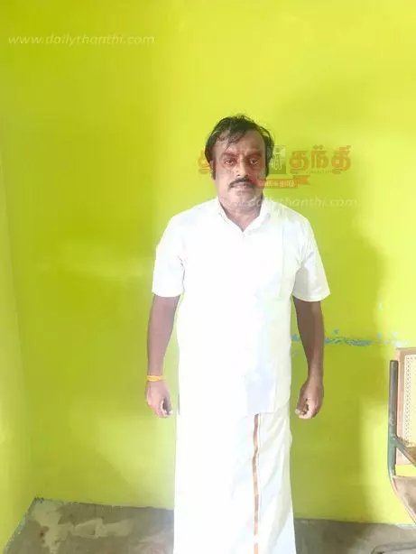 நீடாமங்கலம் தொடக்க வேளாண்மை கூட்டுறவு கடன் சங்க முன்னாள் செயலாளர் கைது