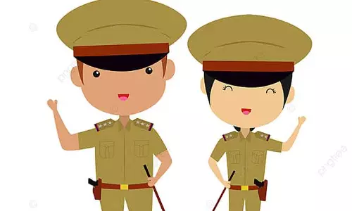 போலீஸ் சோதனையில் சிக்கிய நகைகள்