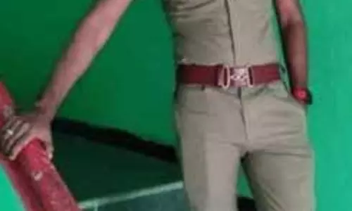 சித்தா டாக்டர்-போலீஸ்காரர் உடல் நசுங்கி பலி