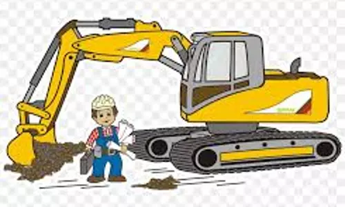 ஈரோட்டில் விதிமுறைகளை மீறி கட்டப்பட்ட சுற்றுச்சுவர் இடித்து அகற்றம்