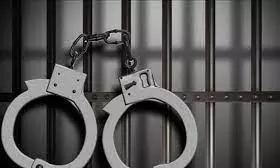 திருடிய பாஸ்போர்ட்டில் பெயரை மாற்றி லண்டன் தப்பி செல்ல முயன்ற கணவன்- மனைவி கைது - குஜராத்தை சேர்ந்தவர்கள் திருடிய பாஸ்போர்ட்டில் பெயரை மாற்றி லண்டன் தப்பி செல்ல முயன்ற கணவன்- மனைவி கைது - குஜராத்தை சேர்ந்தவர்கள்