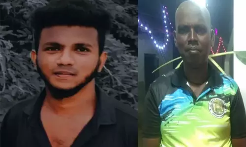 விளாத்திகுளம் அருகே மோட்டார் சைக்கிள்கள் மோதல்;கல்லூரி மாணவர் உள்பட 2 பேர் பலி