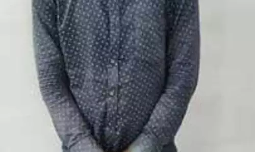 தந்தை-மகன் கைது