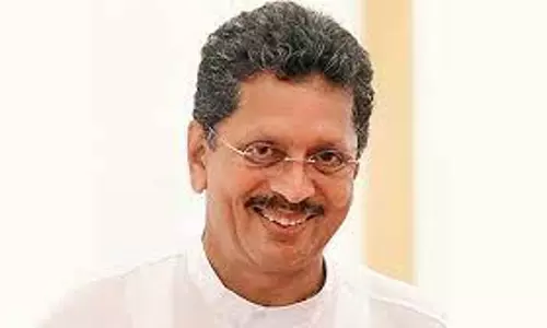 அரசு பள்ளிகளில் புதிதாக 50 ஆயிரம் ஆசிரியர்களை நியமிக்க முடிவு - மந்திரி தீபக் கேசர்கர் பேட்டி அரசு பள்ளிகளில் புதிதாக 50 ஆயிரம் ஆசிரியர்களை நியமிக்க முடிவு - மந்திரி தீபக் கேசர்கர் பேட்டி