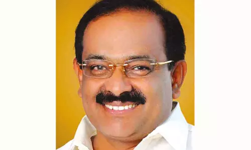 ரேஷன் கடைகளில் துவரம் பருப்பு, பாமாயில் தங்குதடையின்றி வினியோகம் -அமைச்சர் சக்கரபாணி அறிக்கை ரேஷன் கடைகளில் துவரம் பருப்பு, பாமாயில் தங்குதடையின்றி வினியோகம் -அமைச்சர் சக்கரபாணி அறிக்கை