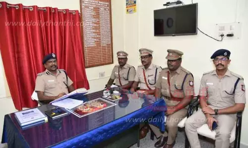 துணை போலீஸ் சூப்பிரண்டு அலுவலகத்தில் வேலூர் சரக டி.ஐ.ஜி. திடீர் ஆய்வு