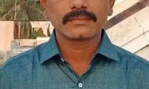 சிறப்பு சப்-இன்ஸ்பெக்டர் உடல் 21 குண்டுகள் முழங்க தகனம் சிறப்பு சப்-இன்ஸ்பெக்டர் உடல் 21 குண்டுகள் முழங்க தகனம்