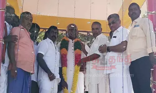 காமராஜர் சிலைக்கு சபாநாயகர் அப்பாவு மரியாதை காமராஜர் சிலைக்கு சபாநாயகர் அப்பாவு மரியாதை