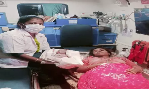 வால்பாறையில்  108 ஆம்புலன்சில் ெபண்ணுக்கு பிரசவம்